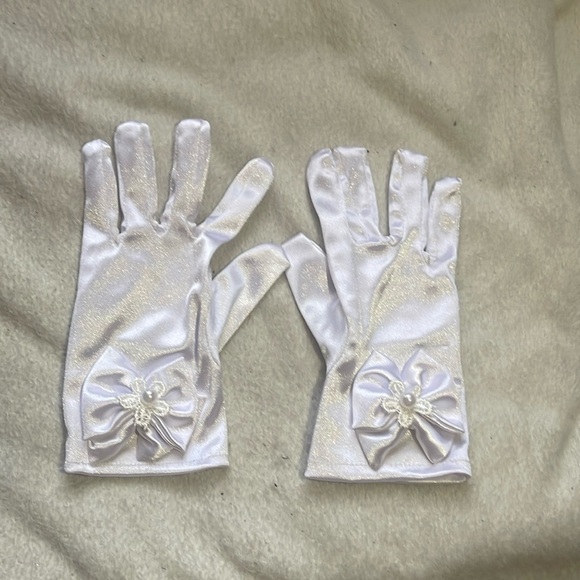 Marriage/special event gloves - Picture 1 of 3
